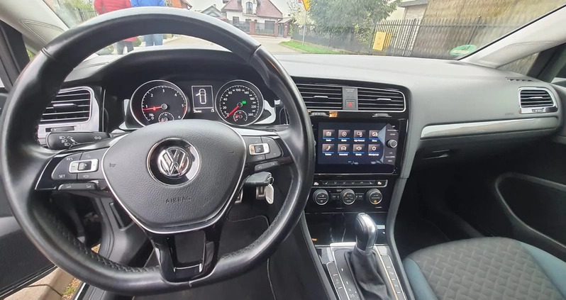 Volkswagen Golf cena 43900 przebieg: 256400, rok produkcji 2018 z Kutno małe 137
